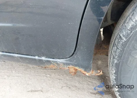 2010 Honda Fit z USA, uszkodzony, nr VIN JHMGE8H21AC037979